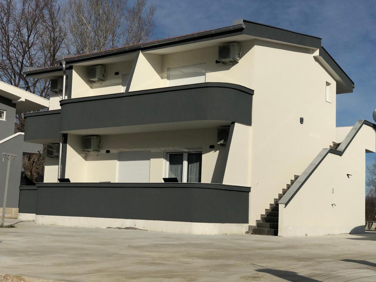 Lanika Apartments Улцинь Экстерьер фото